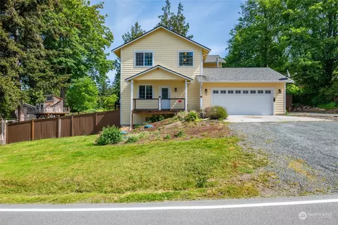 72 Perry Dr, Coupeville, WA 98239