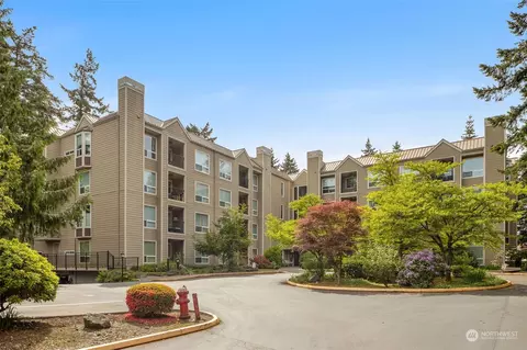 823 N 161st Pl #103, Shoreline, WA 98133