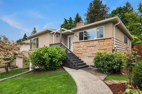 6047 NE 61st St, Seattle, WA 98115