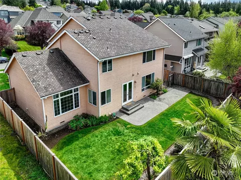 View/Area - 20028 27th Ave SE, Bothell, WA 98012 photo 4 of 4
