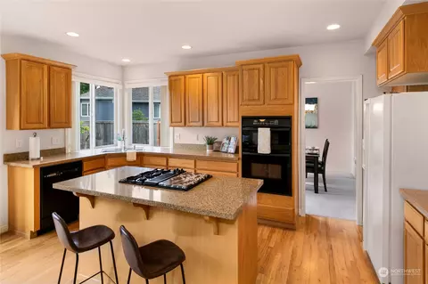 Kitchen - 20028 27th Ave SE, Bothell, WA 98012 photo 1 of 2