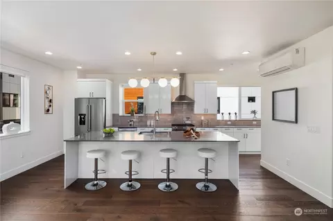 Kitchen - 18406 96th Ave NE #E, Bothell, WA 98011 photo 3 of 7