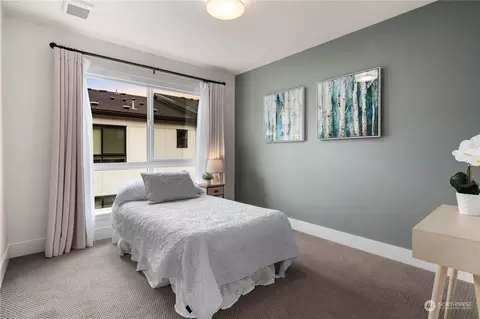 Bedroom - 18406 96th Ave NE #E, Bothell, WA 98011 photo 4 of 4