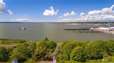 415 N State St #404, Bellingham, WA 98225