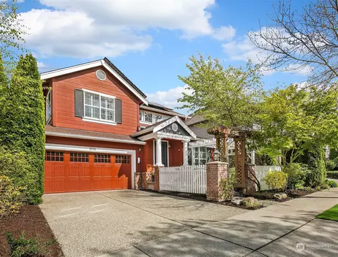 1596 24th Ave NE, Issaquah, WA 98029