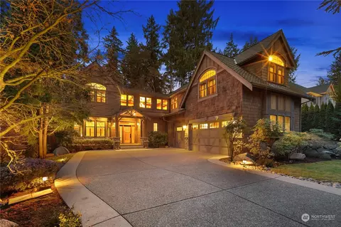 10411 SE 20th St, Bellevue, WA 98004