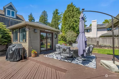 Exterior - 24202 26th Ave SE, Bothell, WA 98021 photo 4 of 9