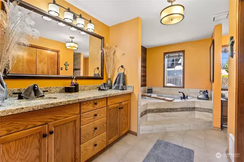 Bath - 24202 26th Ave SE, Bothell, WA 98021 photo 2 of 5
