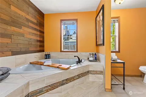 Bath - 24202 26th Ave SE, Bothell, WA 98021 photo 3 of 5