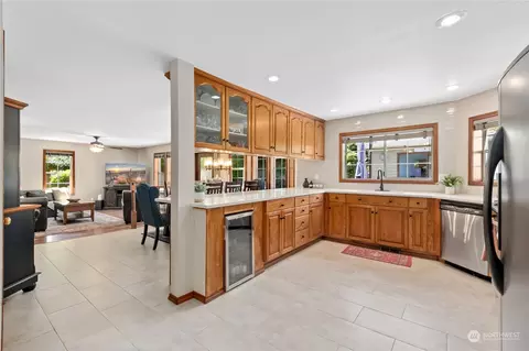 Kitchen - 24202 26th Ave SE, Bothell, WA 98021 photo 2 of 3