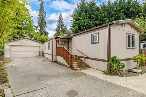 12821 NE 198th Ct, Bothell, WA 98011 photo 2