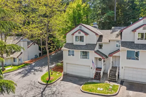 1307 NW Slate Ln #101, Silverdale, WA 98383