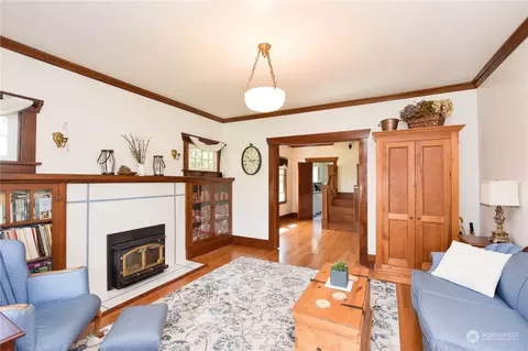 1426 Oakes Ave, Everett, WA 98201 photo 3