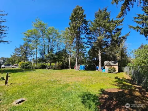 120 S Port Loop SW, Ocean Shores, WA 98569