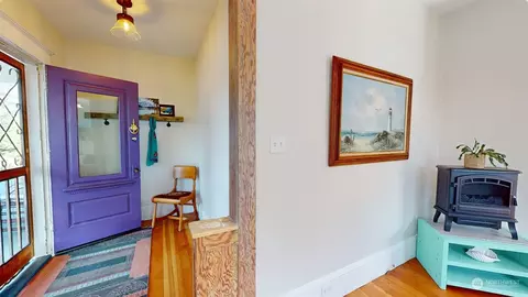 Entry Way - 712 Main St, Sultan, WA 98294 photo 2 of 2