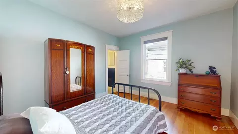 Bedroom - 712 Main St, Sultan, WA 98294 photo 3 of 4