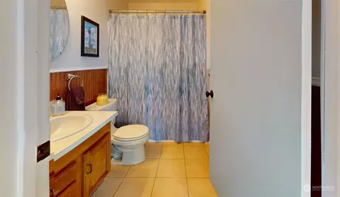 Bath - 712 Main St, Sultan, WA 98294 photo 1 of 2