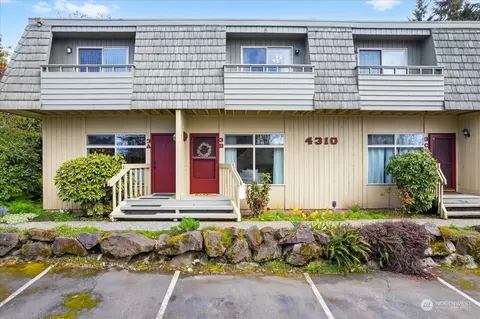 4310 156th St SW #3B, Lynnwood, WA 98087