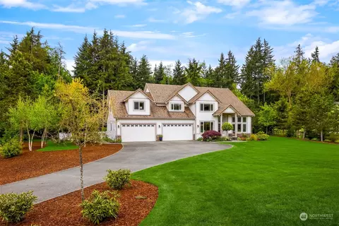 748 NE Mount Mystery Loop, Poulsbo, WA 98370