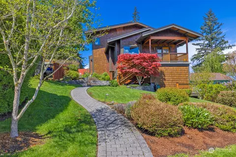 903 Liberty St, Bellingham, WA 98225