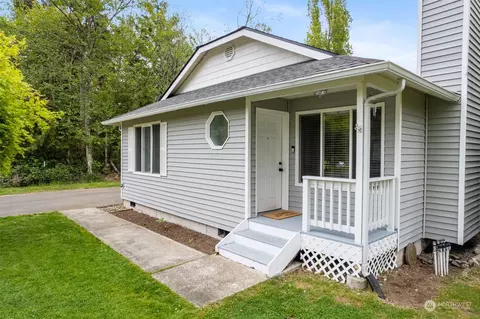 7342 E Patricia St, Port Orchard, WA 98366