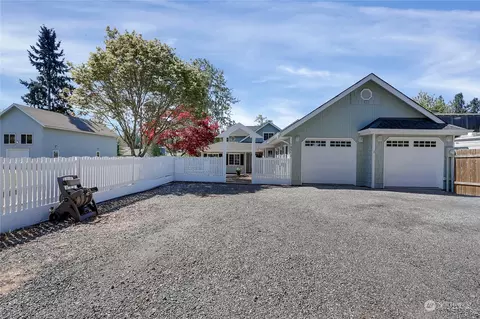 10512 68th Avenue Ct E, Puyallup, WA 98373