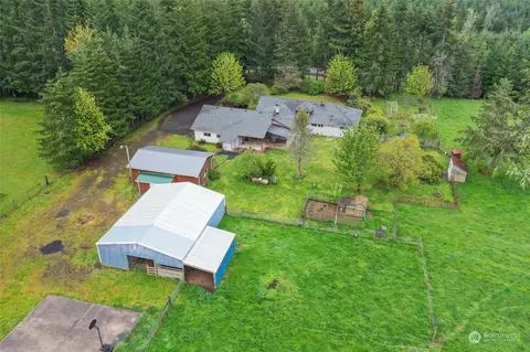 Exterior - 619 Middle Fork Rd, Onalaska, WA 98570 photo 9 of 10
