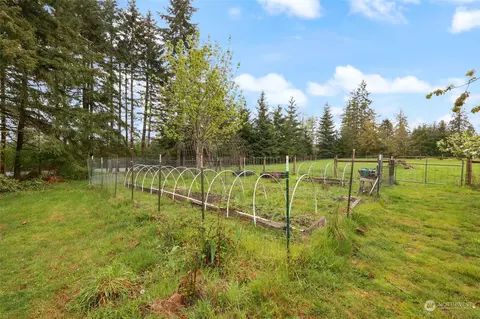 Exterior - 619 Middle Fork Rd, Onalaska, WA 98570 photo 8 of 10