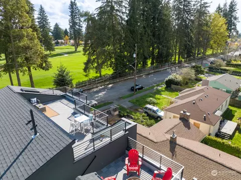 7717 45th Ave NE #B, Seattle, WA 98115