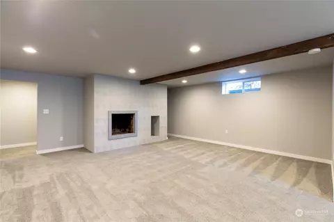 Living - 8498 Talbot Rd, Edmonds, WA 98026 photo 7 of 7