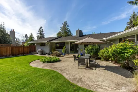 Exterior - 8498 Talbot Rd, Edmonds, WA 98026 photo 6 of 9