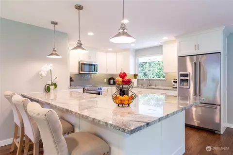 Kitchen - 8498 Talbot Rd, Edmonds, WA 98026 photo 1 of 2