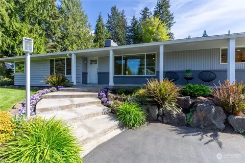 8498 Talbot Rd, Edmonds, WA 98026
