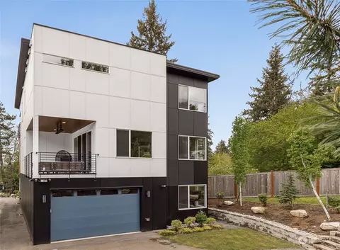 12416 NE 109th Pl, Kirkland, WA 98033