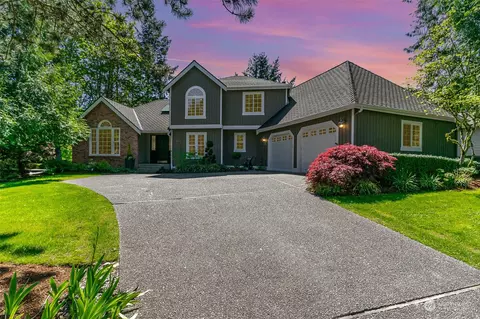24547 SE 42nd Ct, Issaquah, WA 98029