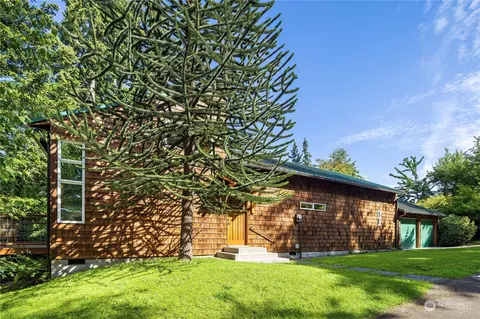 2235 NE 177th St, Shoreline, WA 98155