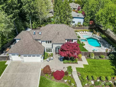25846 SE 25th Way, Sammamish, WA 98075