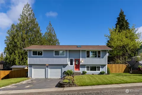 2950 Corfu Blvd NE, Bremerton, WA 98311