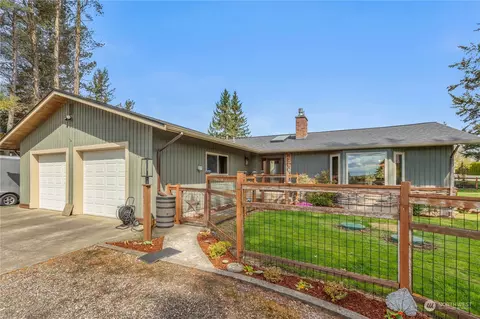 1246 Bradley Rd, Lynden, WA 98264