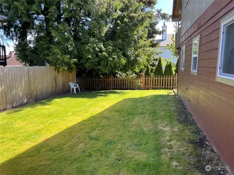 2421 62nd St SE, Everett, WA 98203 photo 4