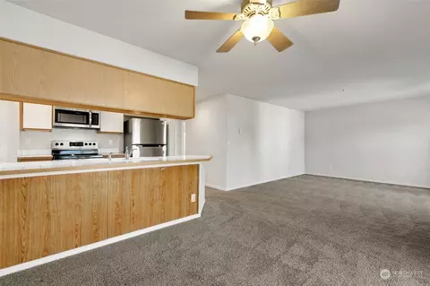 Living - 9727 18th Ave W #A201, Everett, WA 98204 photo 4 of 4