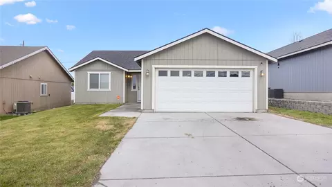 618 S County Rd, Warden, WA 98857