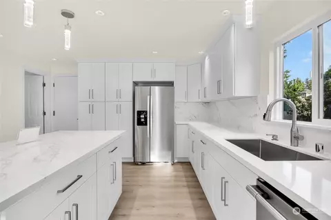 17510 69th Pl W, Edmonds, WA 98026 photo 13