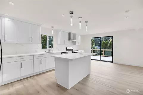 17510 69th Pl W, Edmonds, WA 98026 photo 12