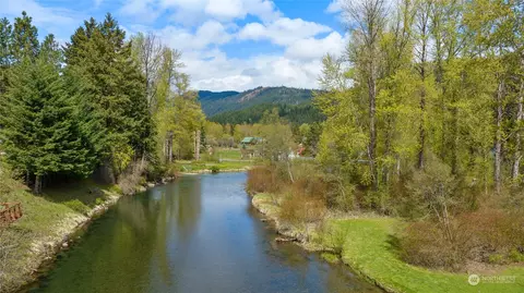240 Mcelroy Rd, Cle Elum, WA 98922