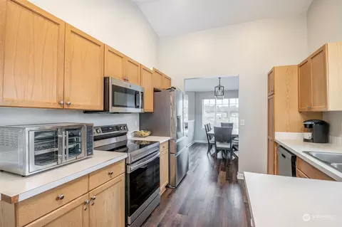 Kitchen - 19932 83rd Ave E, Spanaway, WA 98387 photo 4 of 4