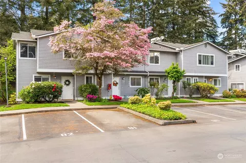 1526 192nd St SE #L2, Bothell, WA 98012