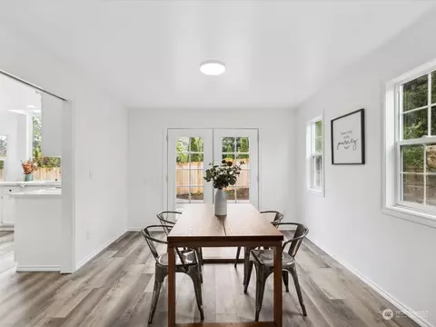 Dining - 22626 8th Dr SE, Bothell, WA 98021 photo 1 of 2