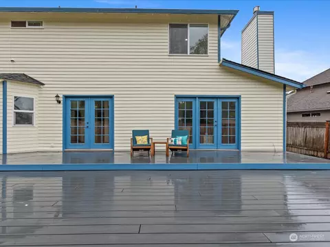 Exterior - 22626 8th Dr SE, Bothell, WA 98021 photo 3 of 6