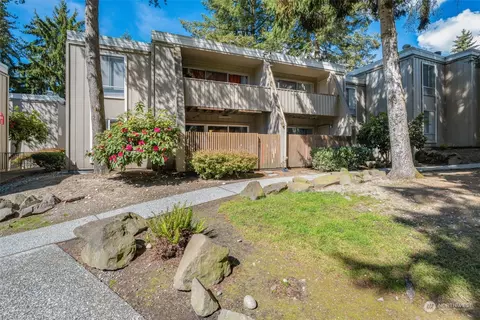4813 180th St SW #C104, Lynnwood, WA 98037